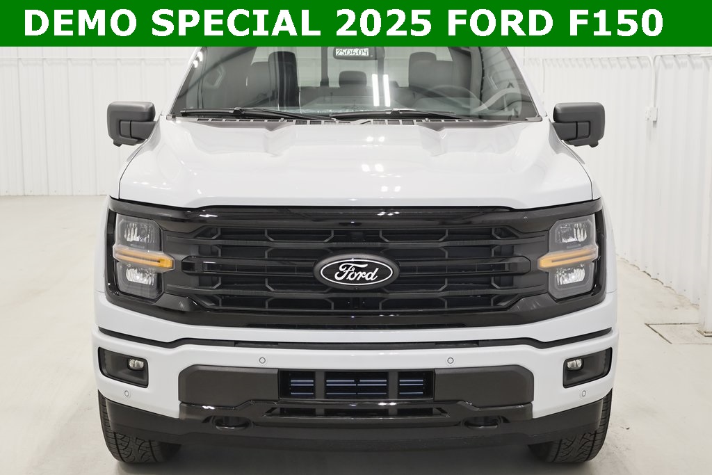 2025 Ford F-150 XLT photo 3