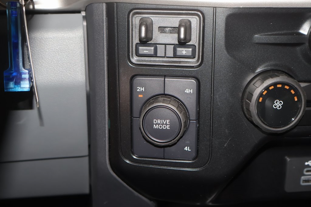 2025 Ford F-600 photo 14
