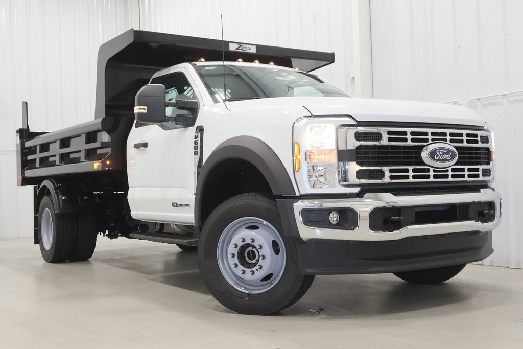 2025 Ford F-600 photo 24