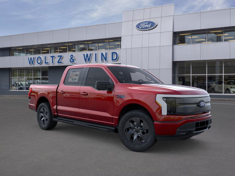 2025 Ford F-150 Lightning photo 7