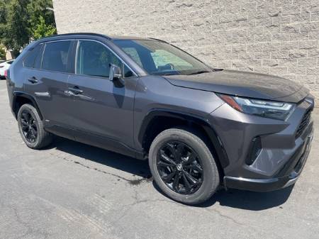2022 Toyota RAV4 Hybrid SE