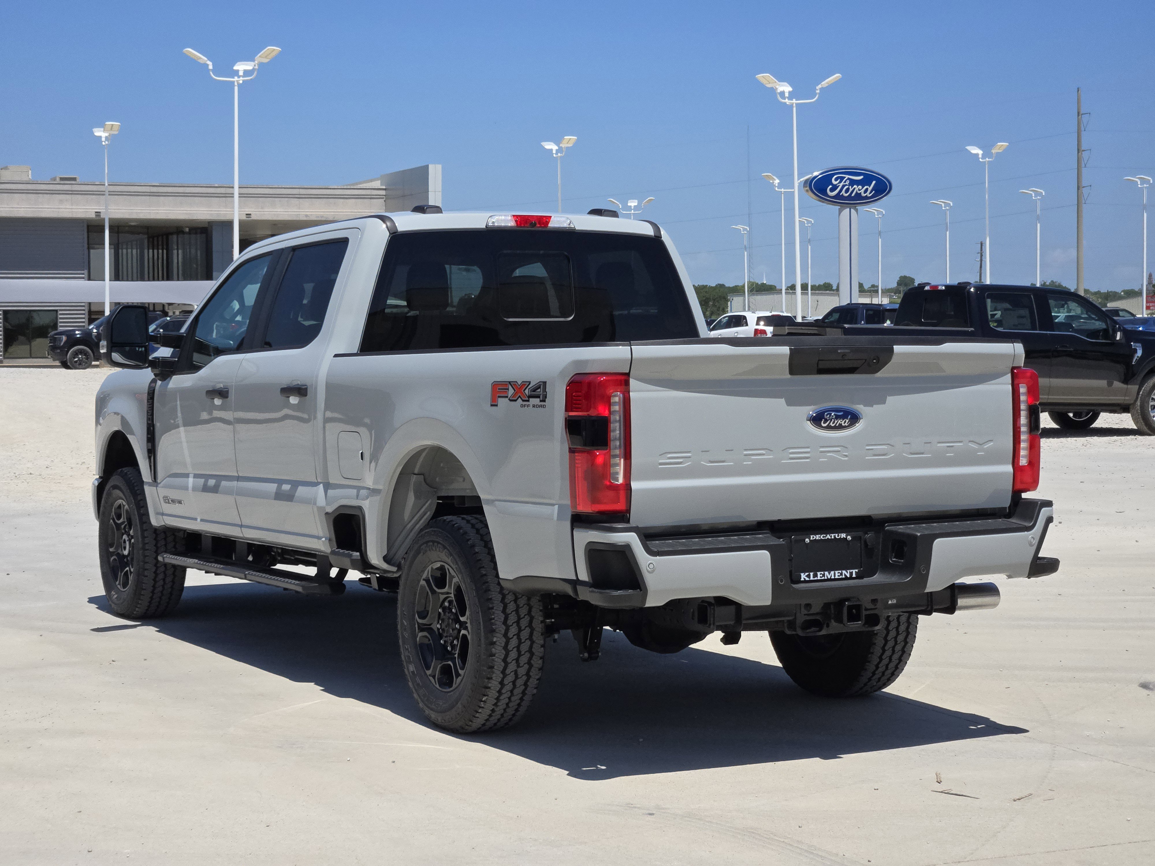 2025 Ford F-250 XL photo 3