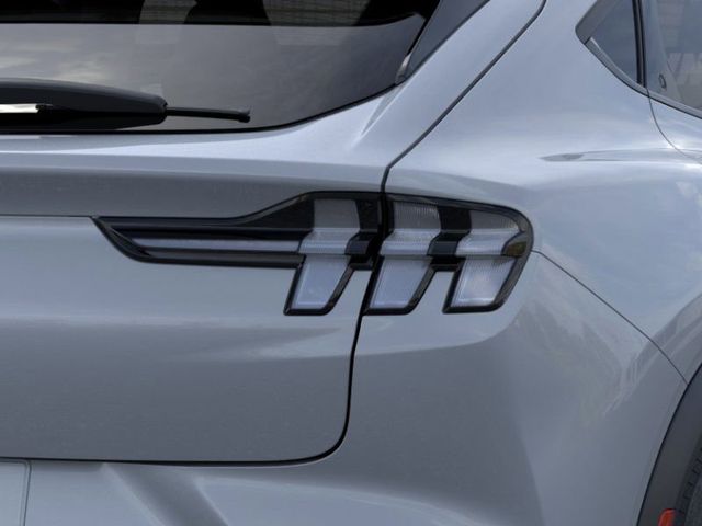 2025 Ford Mustang Mach-E Select photo 18