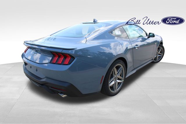 2025 Ford Mustang GT photo 3