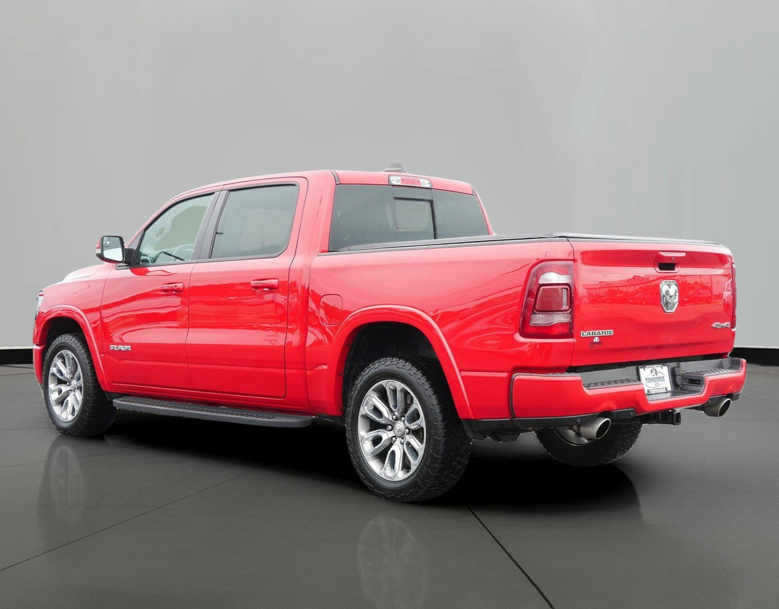 Used 2019 RAM Ram 1500 Pickup Laramie with VIN 1C6SRFJT2KN574610 for sale in St. Cloud, Minnesota