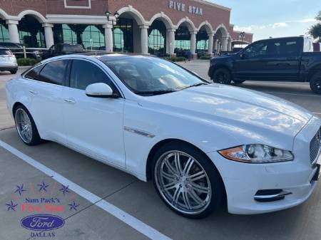 2011 Jaguar XJ Base