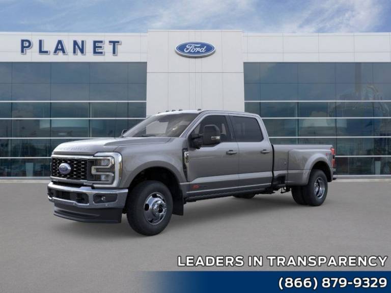 2025 Ford Super Duty F-350 DRW LARIAT 4WD Crew Cab 8' Box