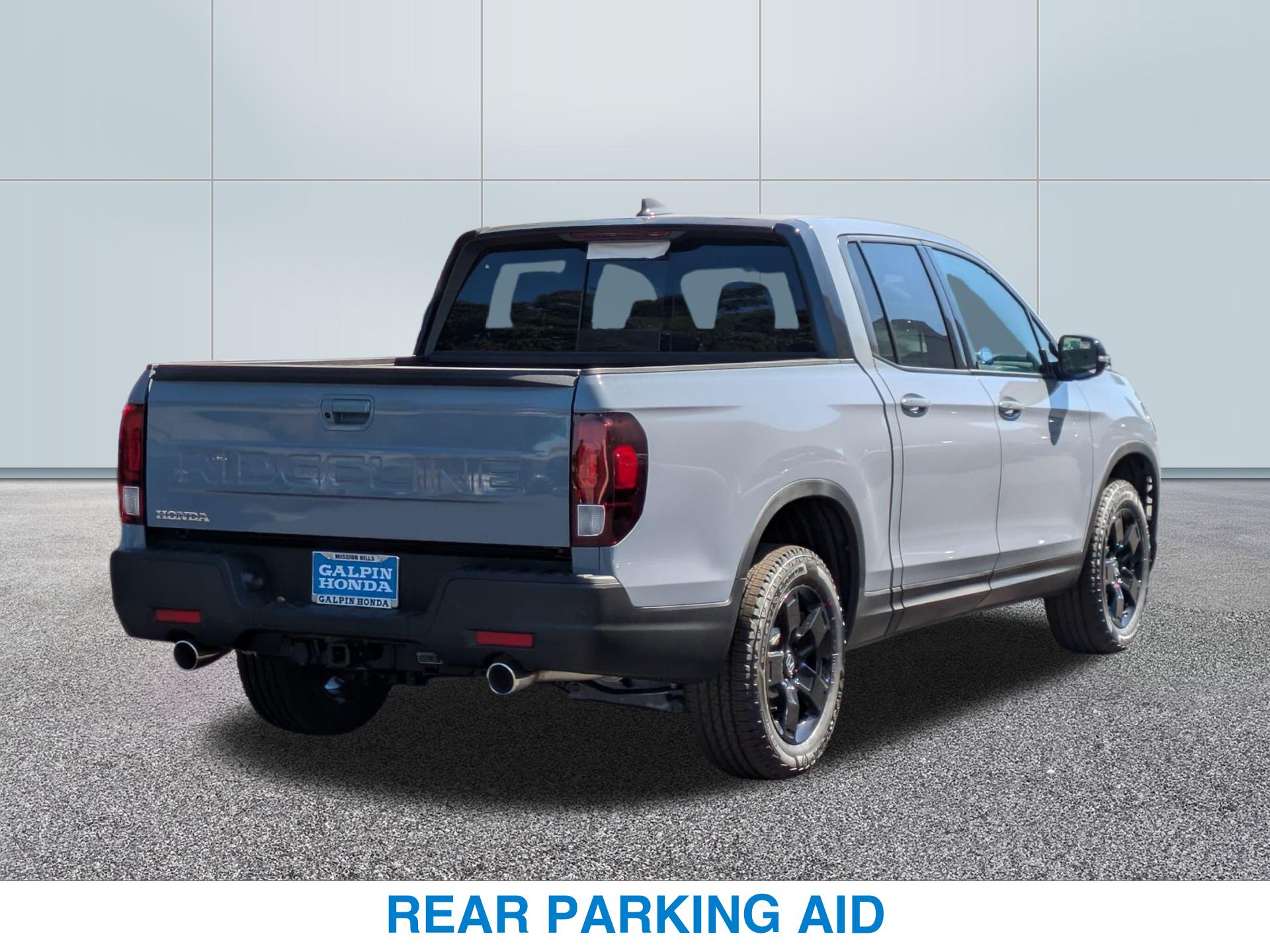 2025 Honda Ridgeline Black Edition photo 5