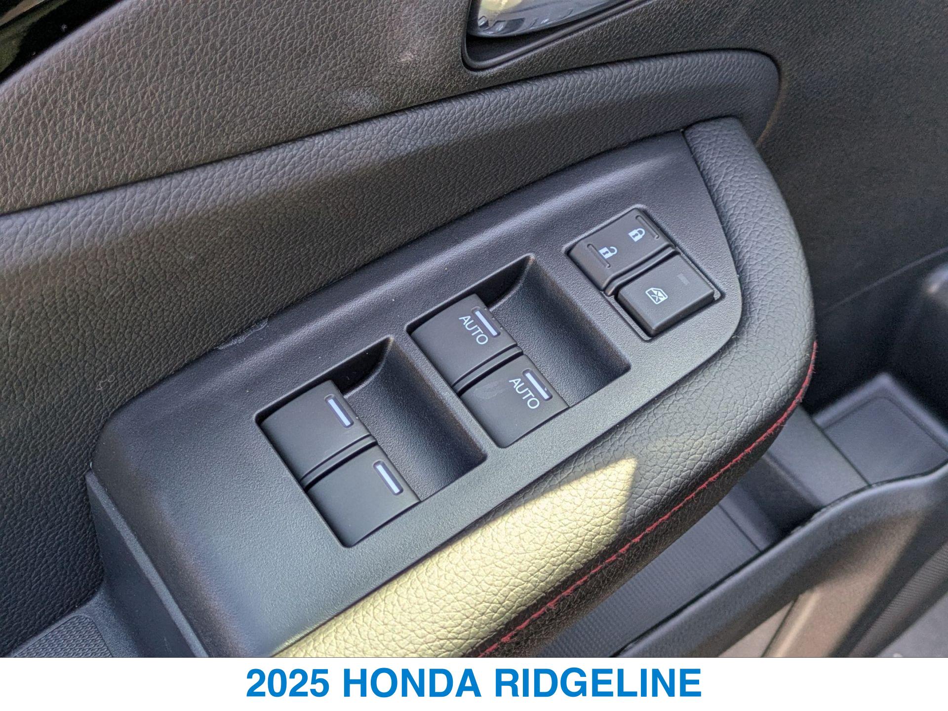 2025 Honda Ridgeline Black Edition photo 11