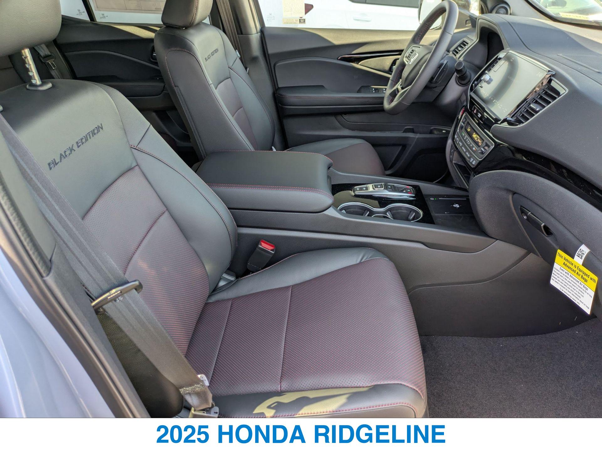 2025 Honda Ridgeline Black Edition photo 21