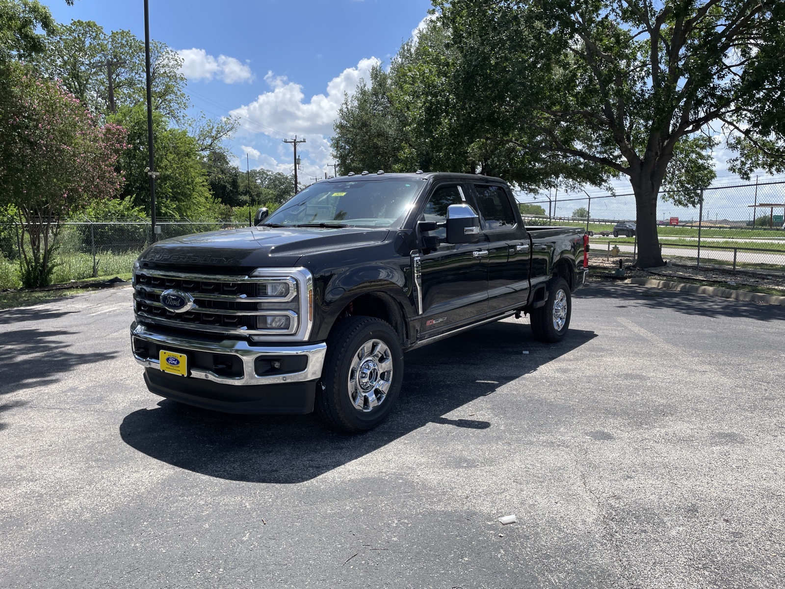 2025 Ford F-250 Super Duty King Ranch's photo