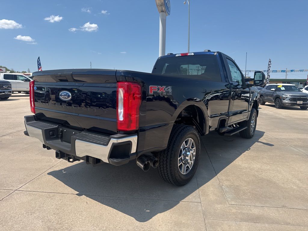 2025 Ford F-350 photo 3