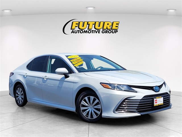 2022 Toyota Camry Hybrid LE