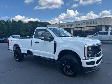 2025 Ford Super Duty F-350 SRW XL