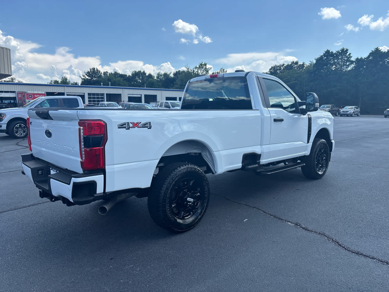 2025 Ford F-350 XL photo 2