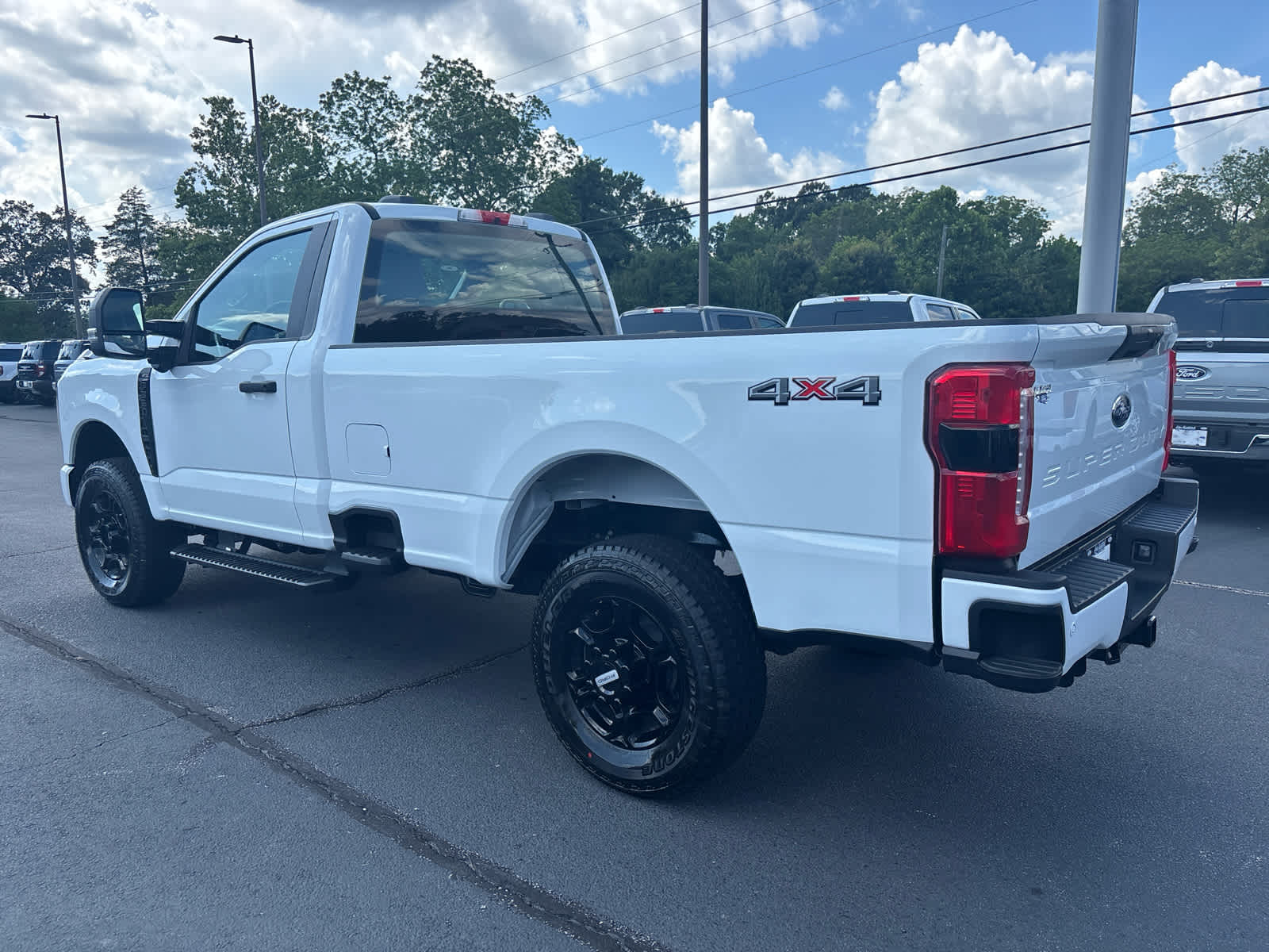 2025 Ford F-350 XL photo 3