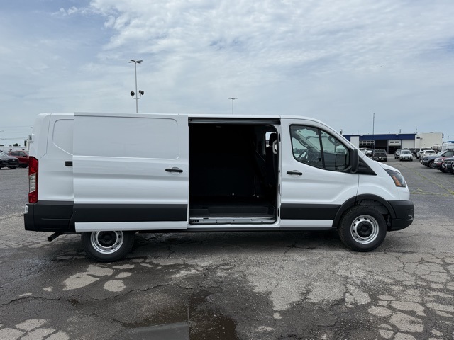 2025 Ford Transit Cargo Van photo 9