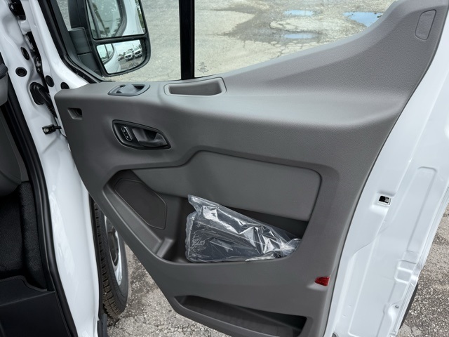 2025 Ford Transit Cargo Van photo 15