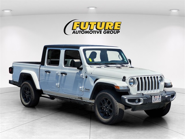 2023 Jeep Gladiator Overland