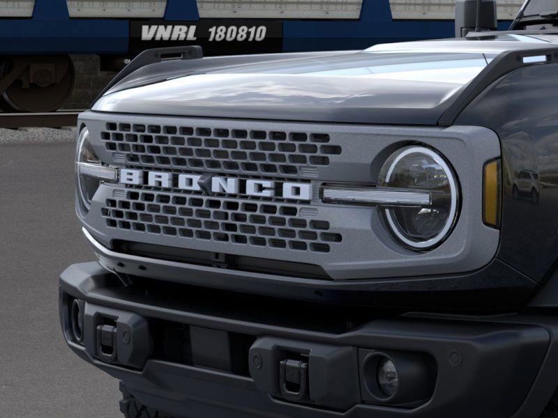 2025 Ford Bronco Badlands photo 18