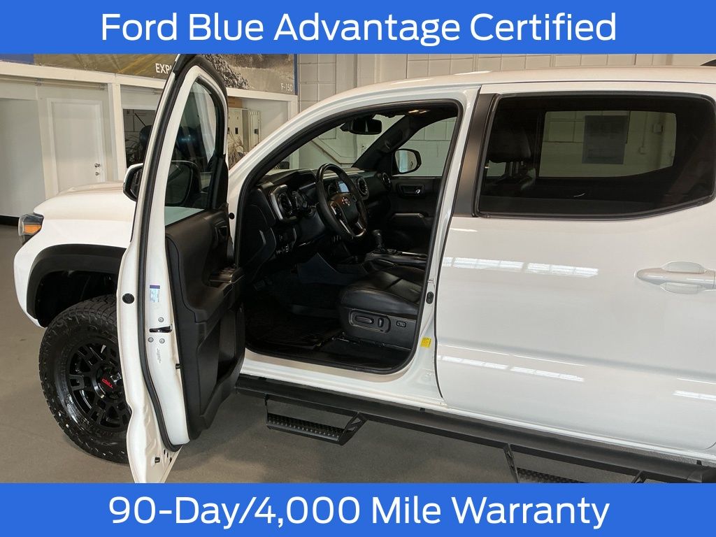 2022 Toyota Tacoma TRD Off-Road photo 4