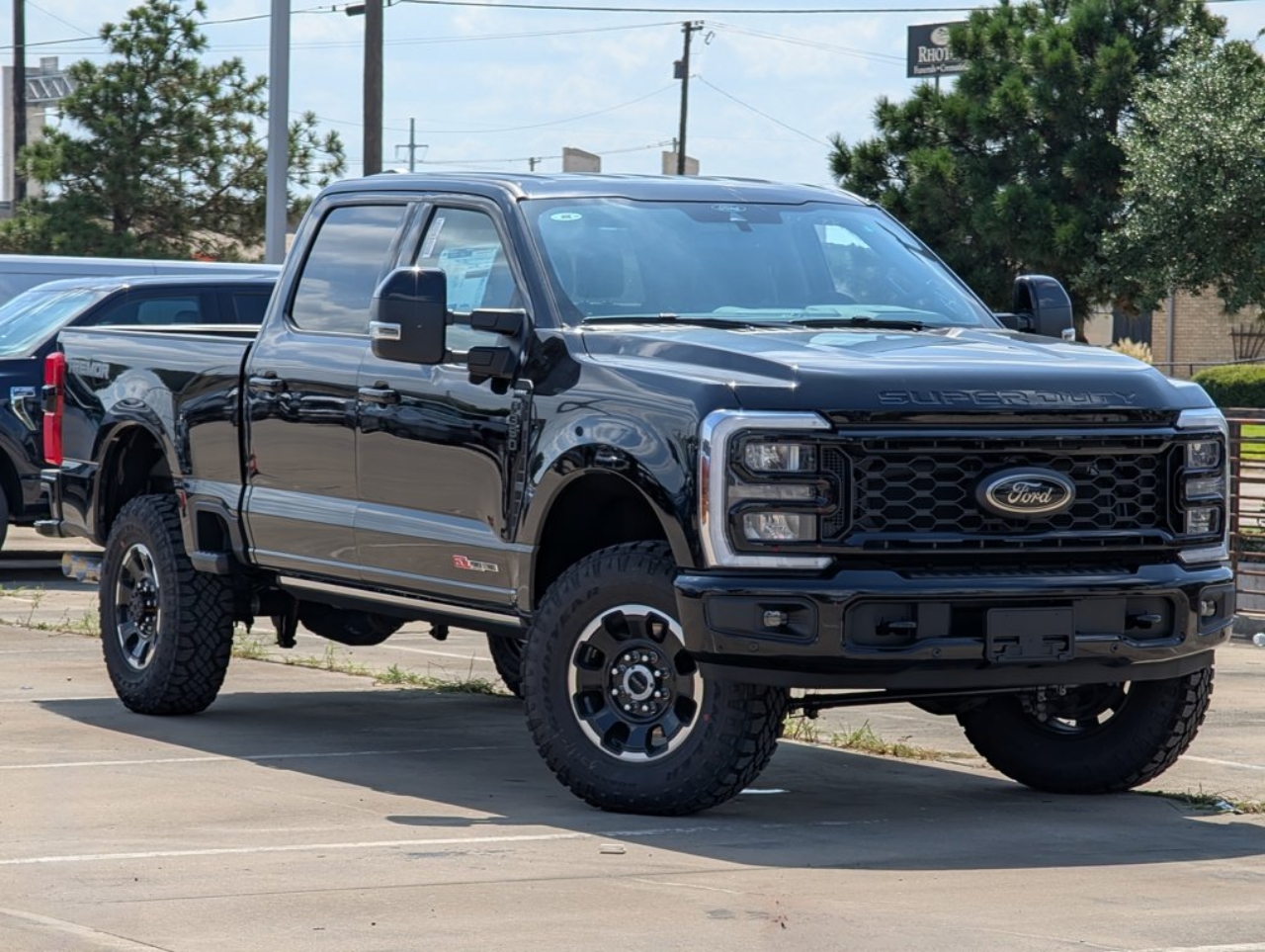 2025 Ford F-350 Super Duty Lariat's photo