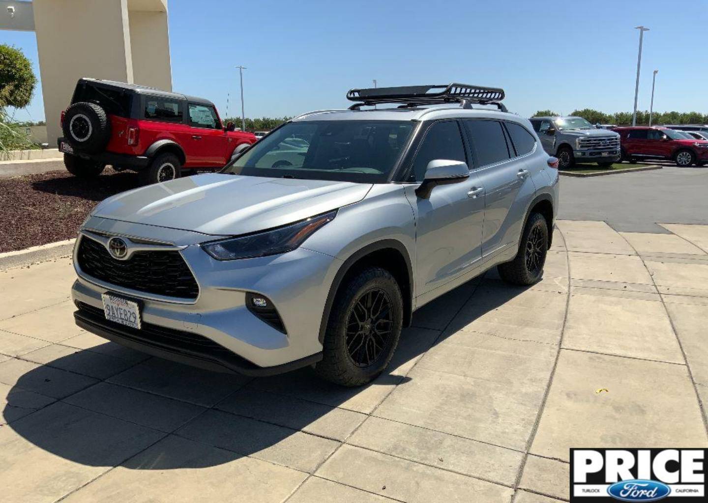 2022 Toyota Highlander XLE's photo