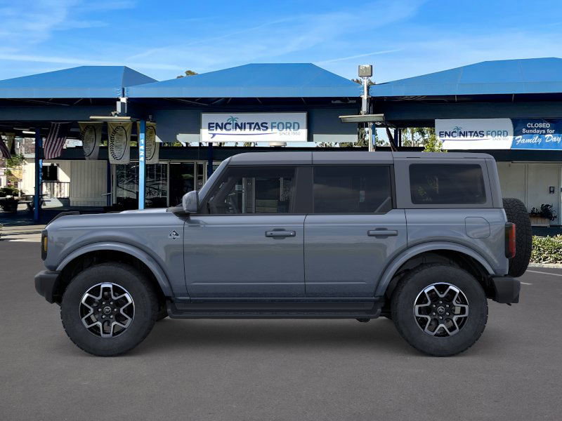 2025 Ford Bronco Outer Banks photo 3
