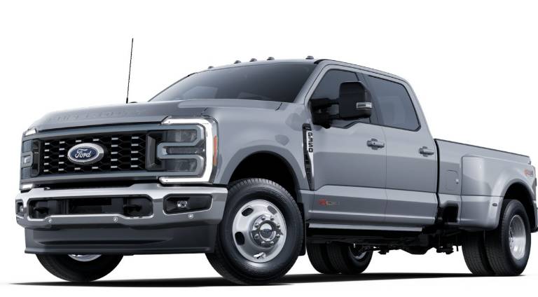 2025 Ford Super Duty F-350 DRW LARIAT 4WD Crew Cab 8' Box