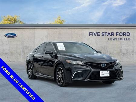 2024 Toyota Camry Hybrid SE