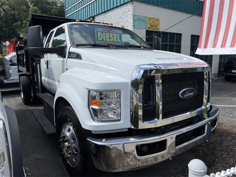 2024 Ford F-650SD Base