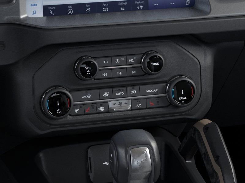2025 Ford Bronco Badlands photo 16