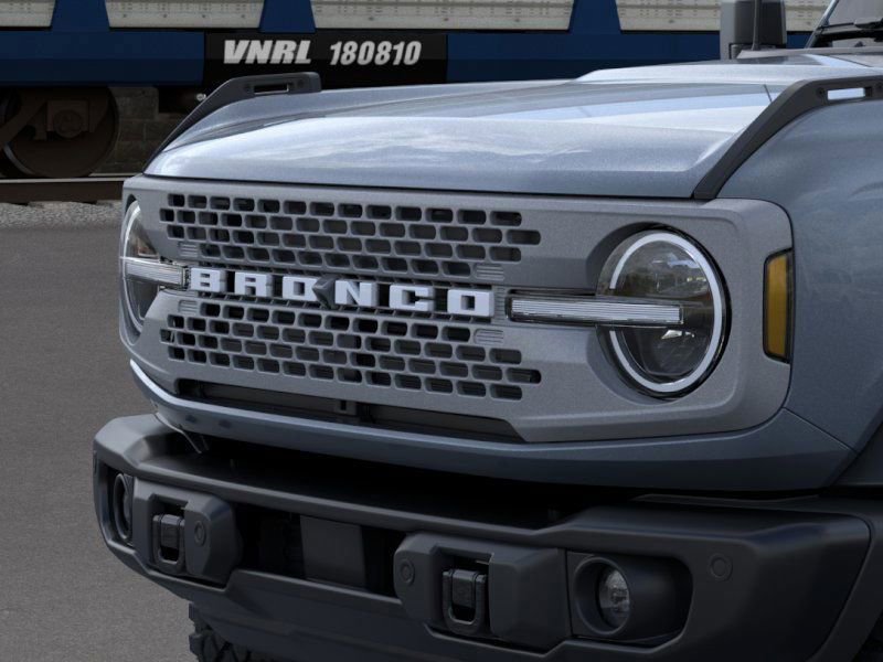 2025 Ford Bronco Badlands photo 18