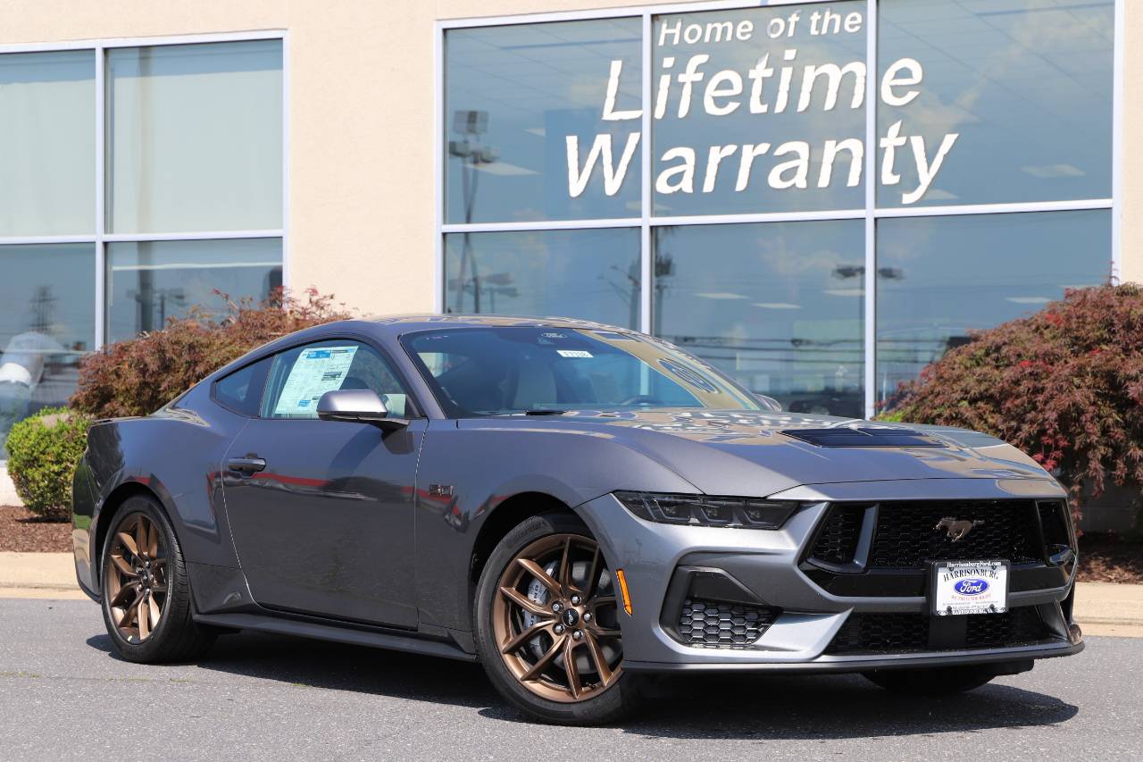 2025 Ford Mustang GT Premium's photo