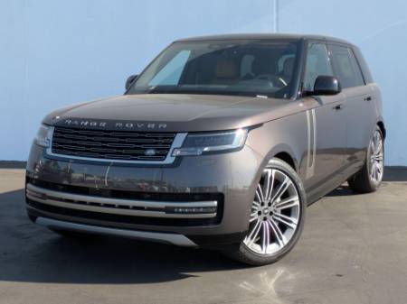 2025 Land Rover Range Rover P400 SE 7 Seat
