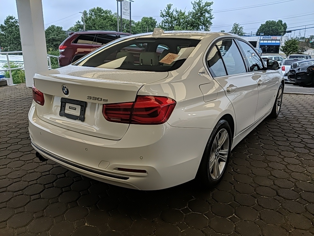 2017 Bmw 330e 3-Series photo 2