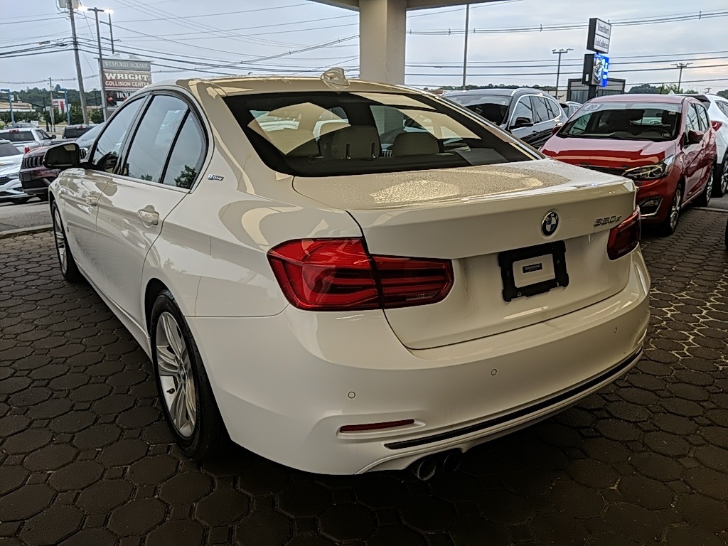 2017 Bmw 330e 3-Series photo 4