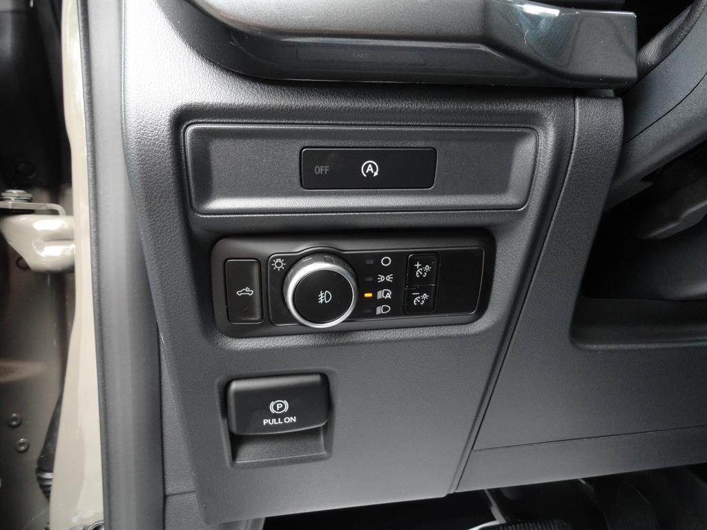 2025 Ford F-150 STX photo 11