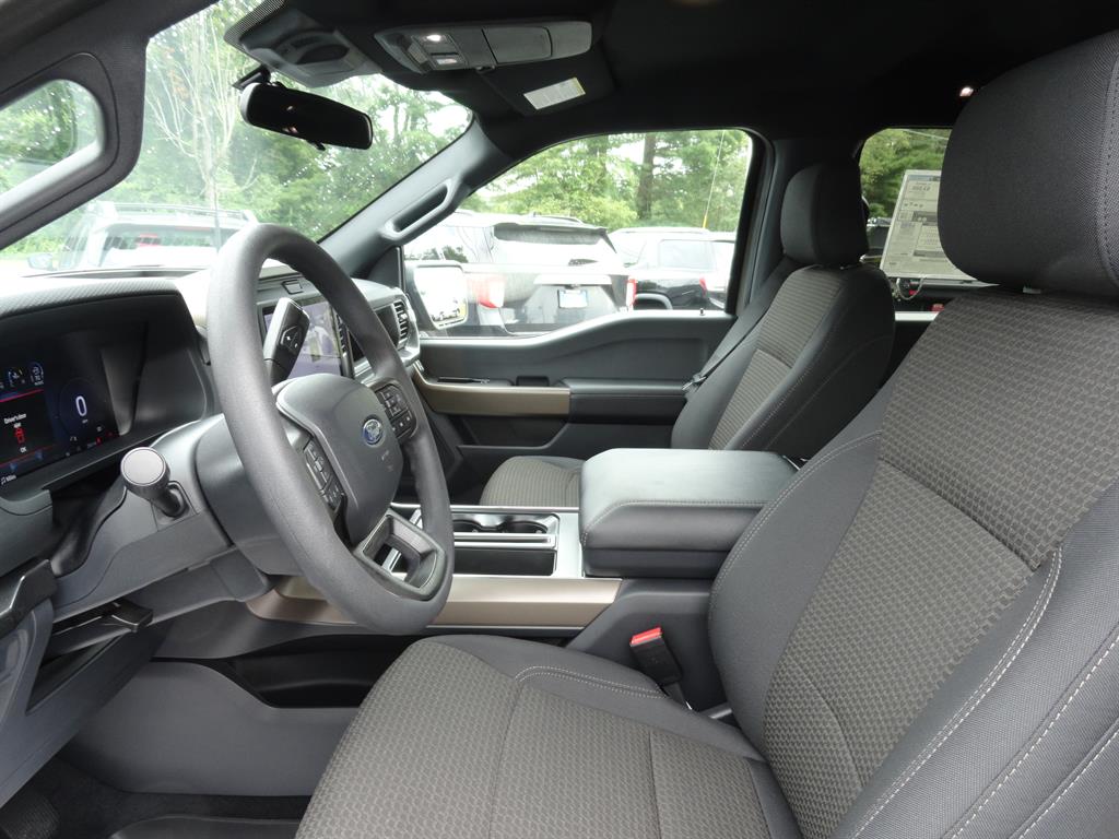 2025 Ford F-150 STX photo 12