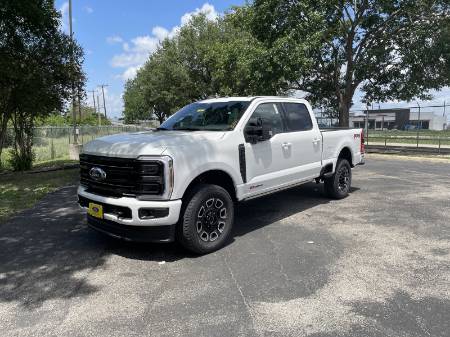 2025 Ford Super Duty F-250 SRW Platinum