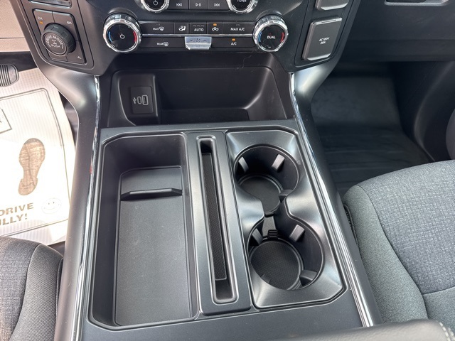 2025 Ford F-150 XL photo 9