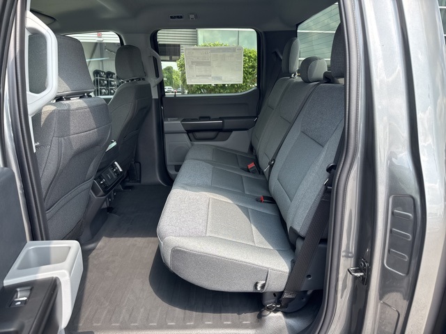 2025 Ford F-150 XL photo 19