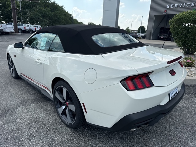2025 Ford Mustang GT Premium photo 5