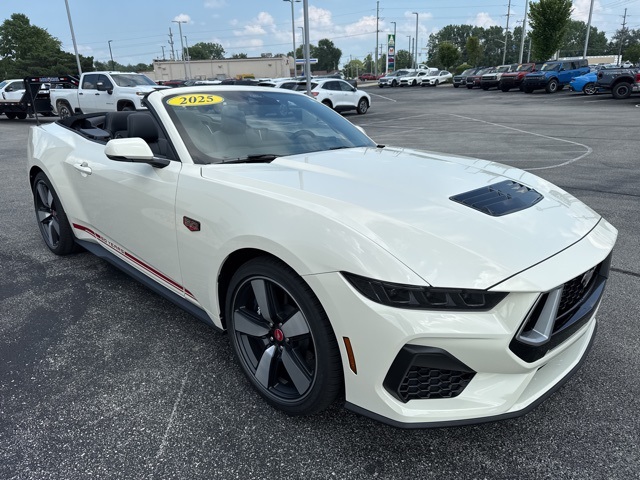 2025 Ford Mustang GT Premium photo 9