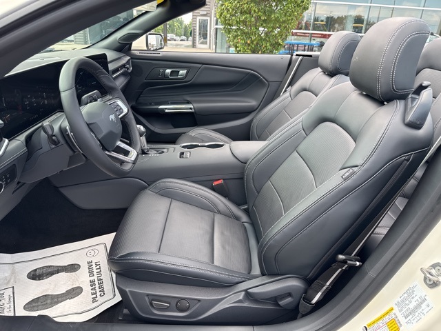 2025 Ford Mustang GT Premium photo 23
