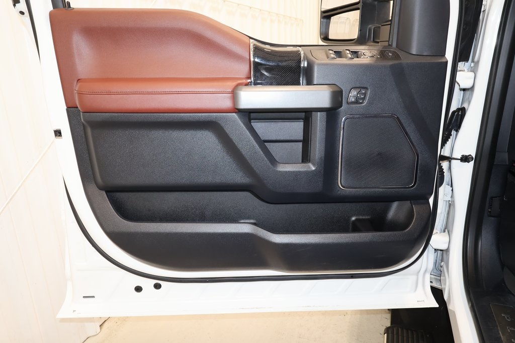 2022 Ford F-450 photo 9