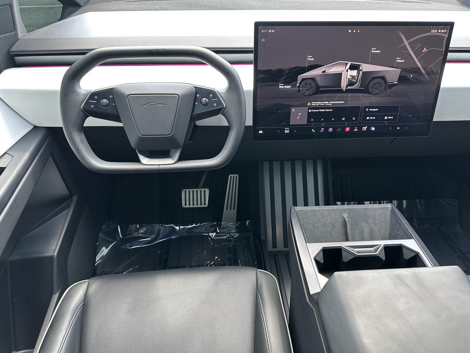 2024 Tesla Cybertruck photo 12