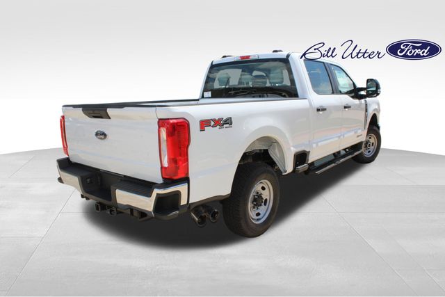 2025 Ford F-250 photo 3