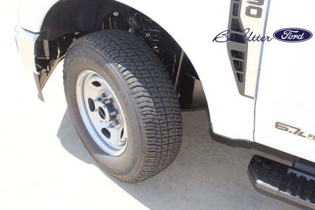 2025 Ford F-250 photo 5