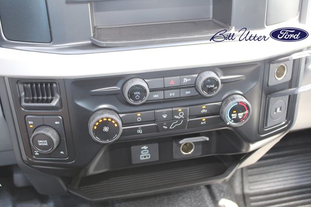 2025 Ford F-250 photo 12